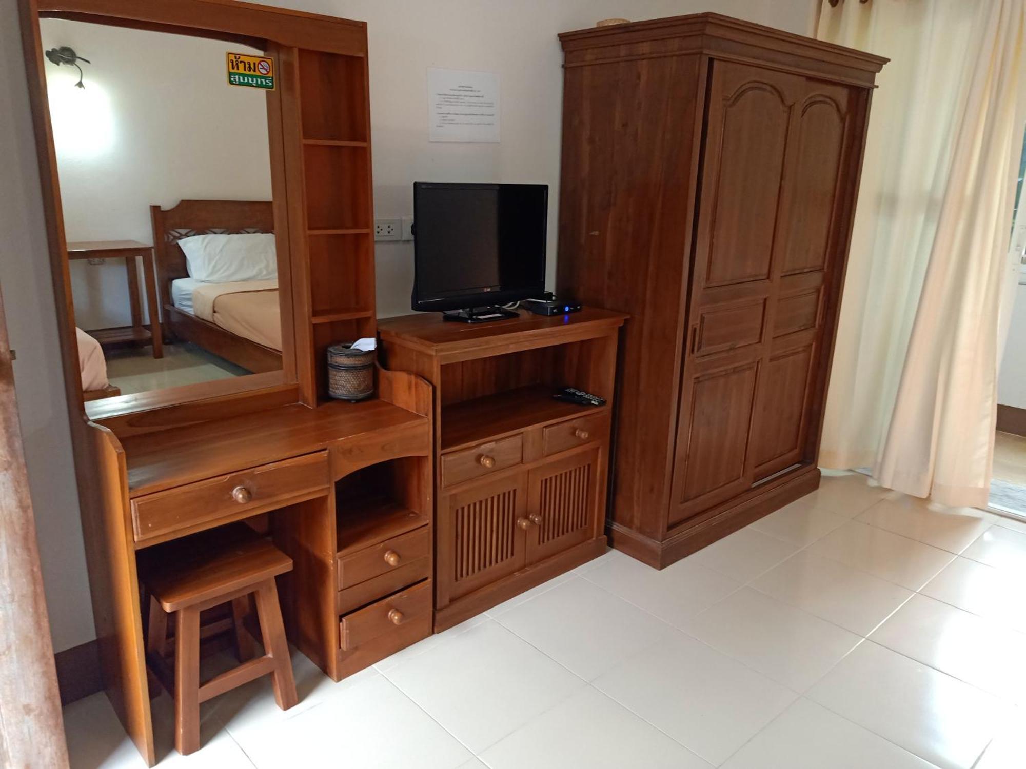 Phumchan Place Hotel Phayao Exterior photo