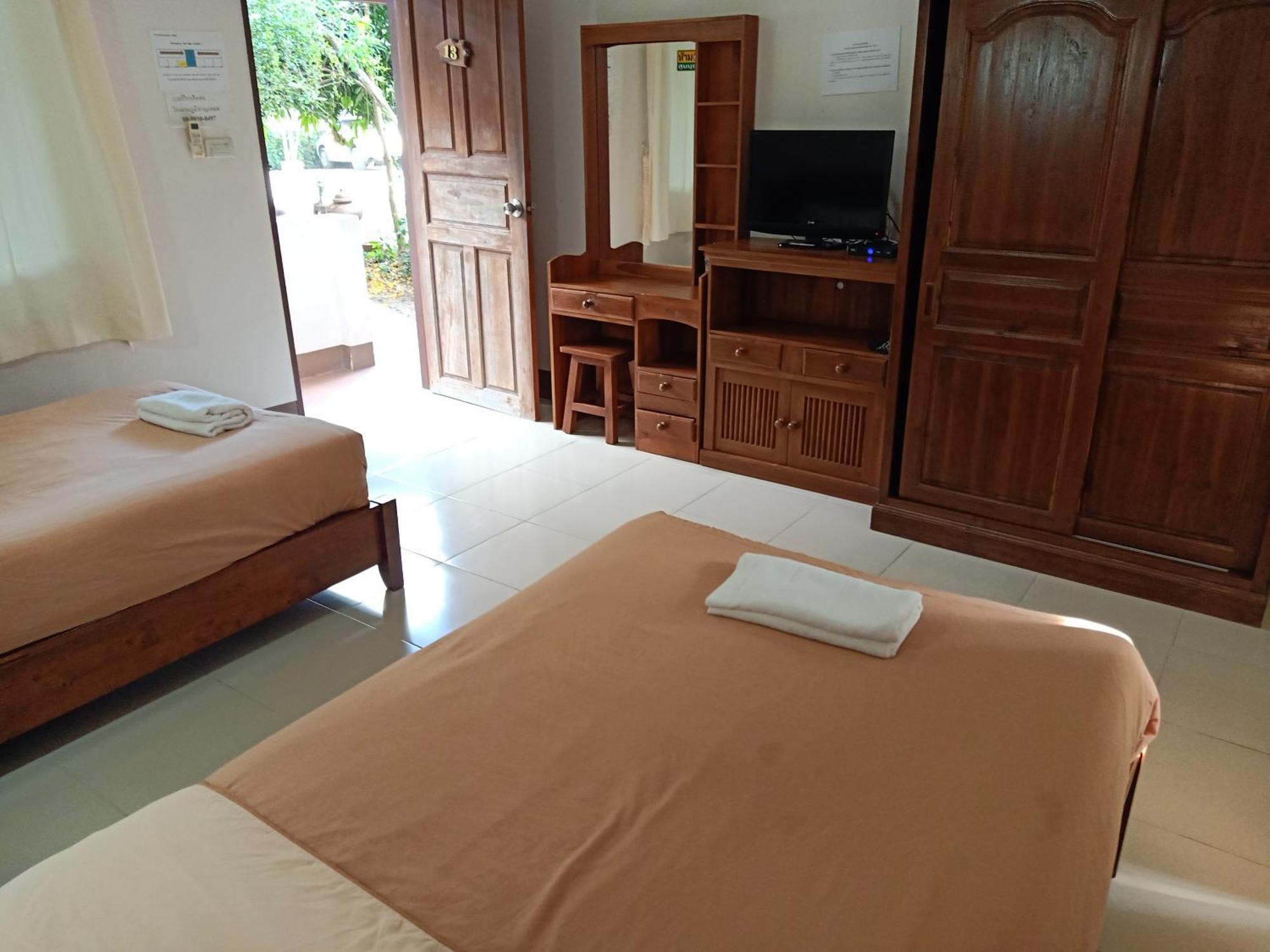 Phumchan Place Hotel Phayao Exterior photo