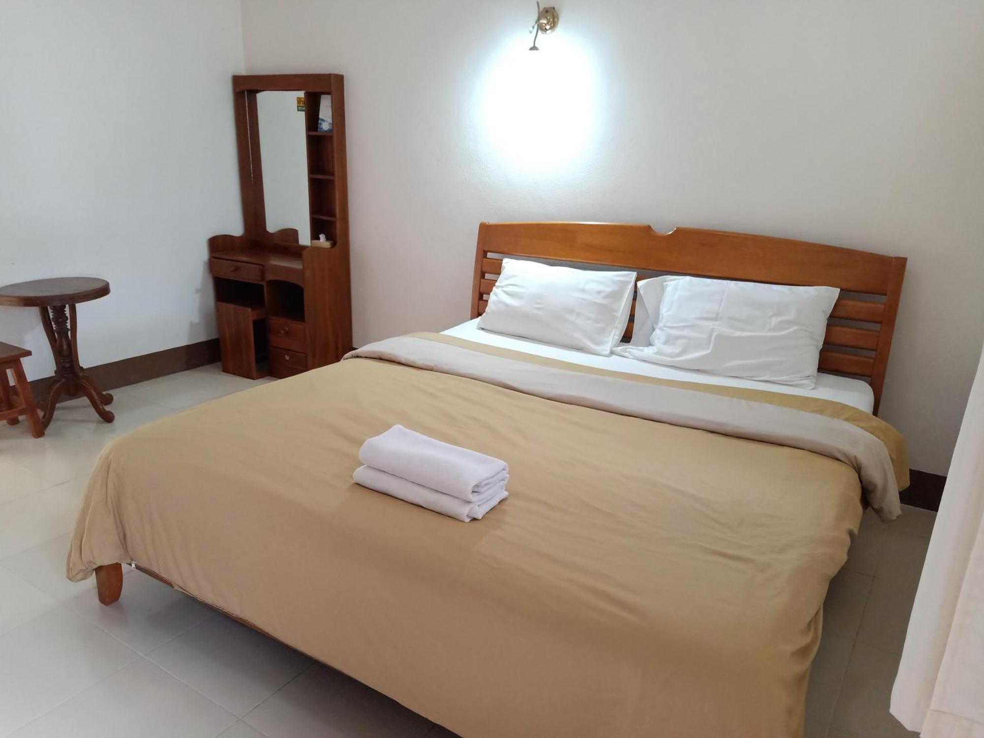Phumchan Place Hotel Phayao Exterior photo