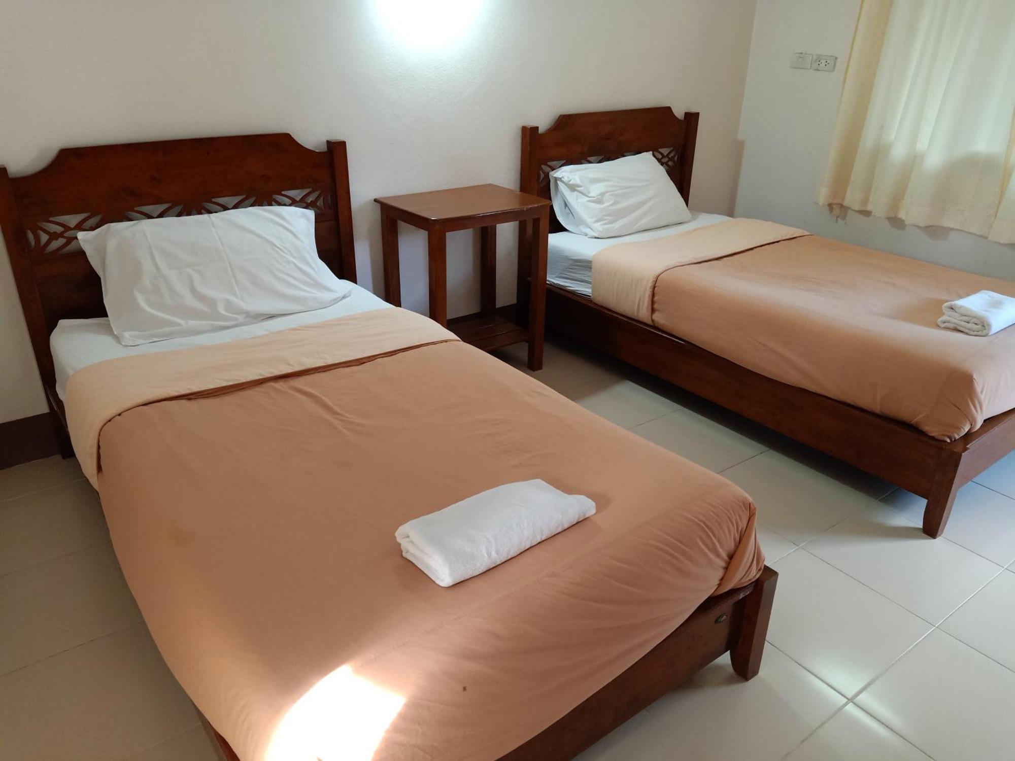 Phumchan Place Hotel Phayao Exterior photo