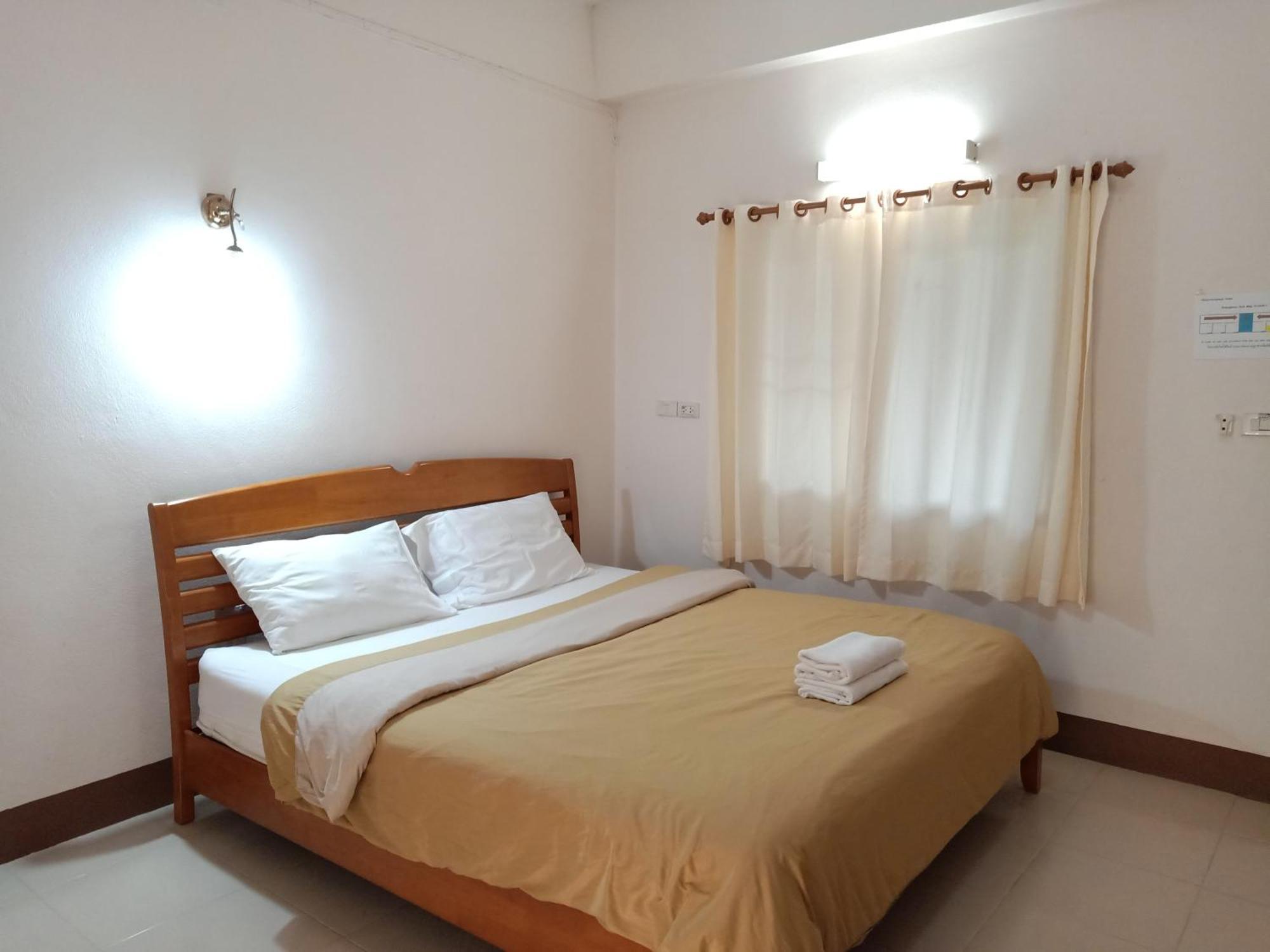 Phumchan Place Hotel Phayao Exterior photo