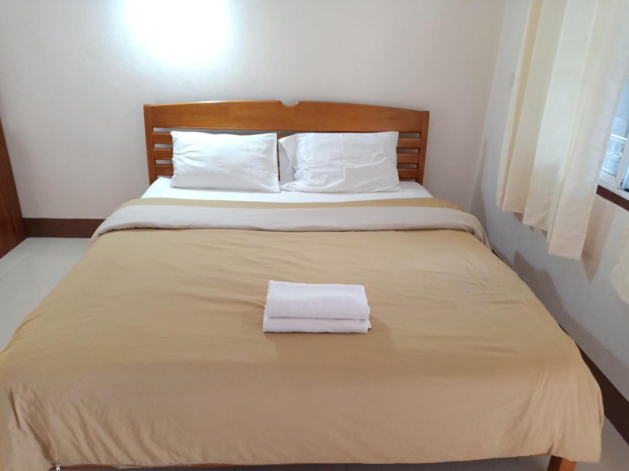 Phumchan Place Hotel Phayao Exterior photo