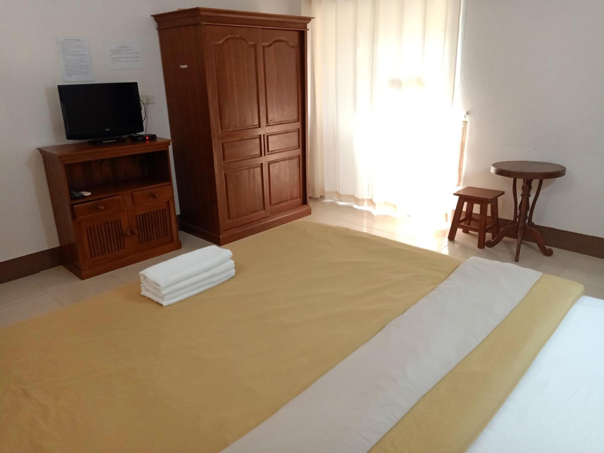 Phumchan Place Hotel Phayao Exterior photo
